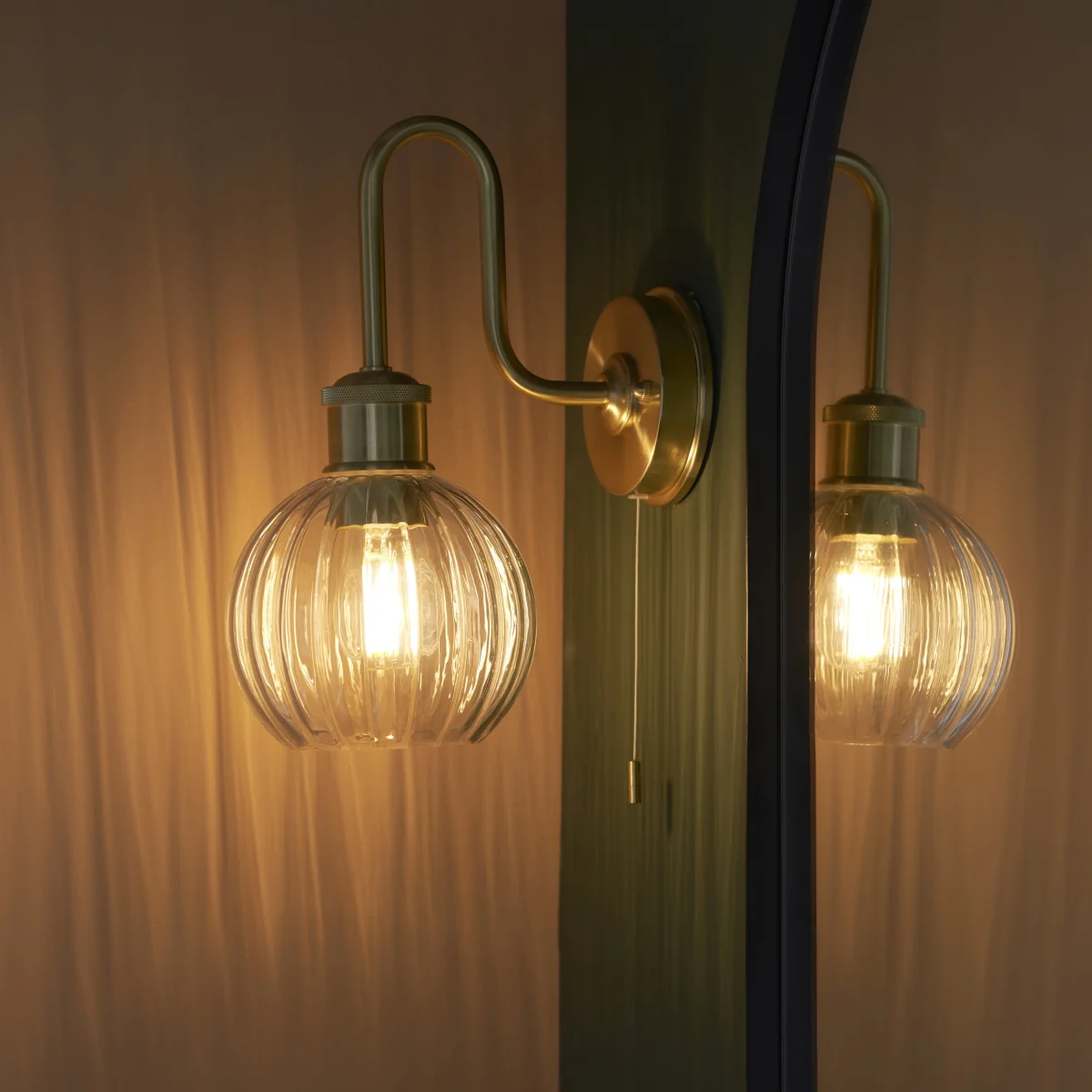 Kendall Wall Light IP44 Satin Brass – image 1
