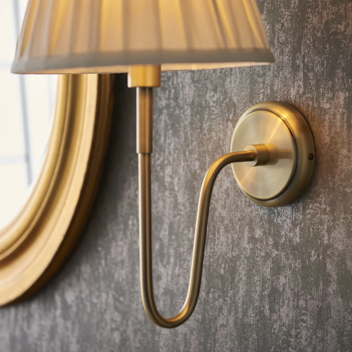 Rouen Wall Light & Carla 25cm Antique Brass – image 2