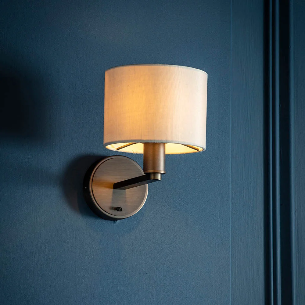 Daley Wall Light Antique Bronze – image 1