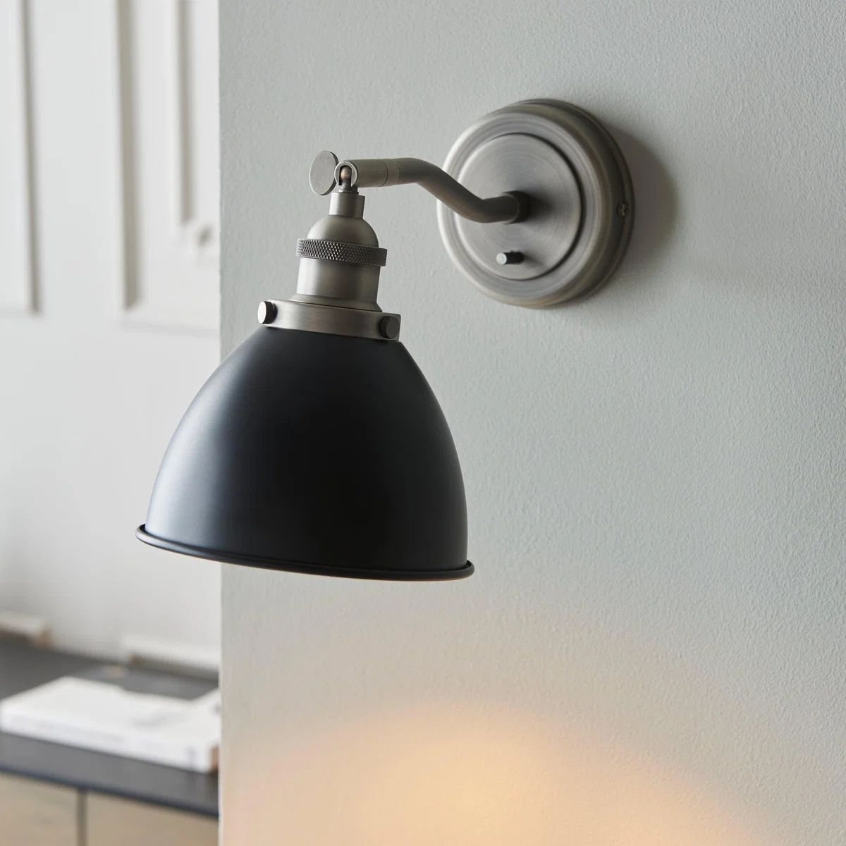 Franklin Pewter Adjustable Wall Light – image 12