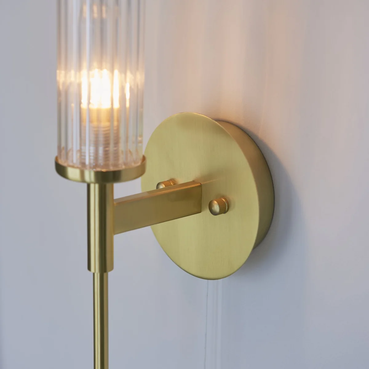 Talo Wall Light IP44 Satin Brass – image 3