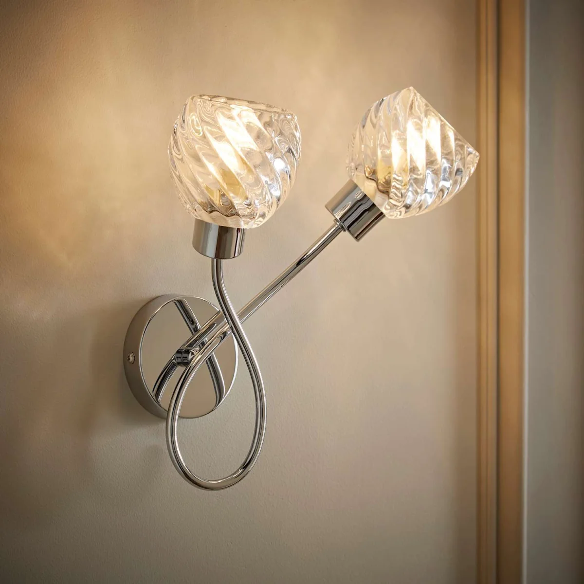 Reyka Chrome 2 Way Wall Light with Crystal Glass Shades - Chrome / 1.44kg / 3W / 0 – image 1