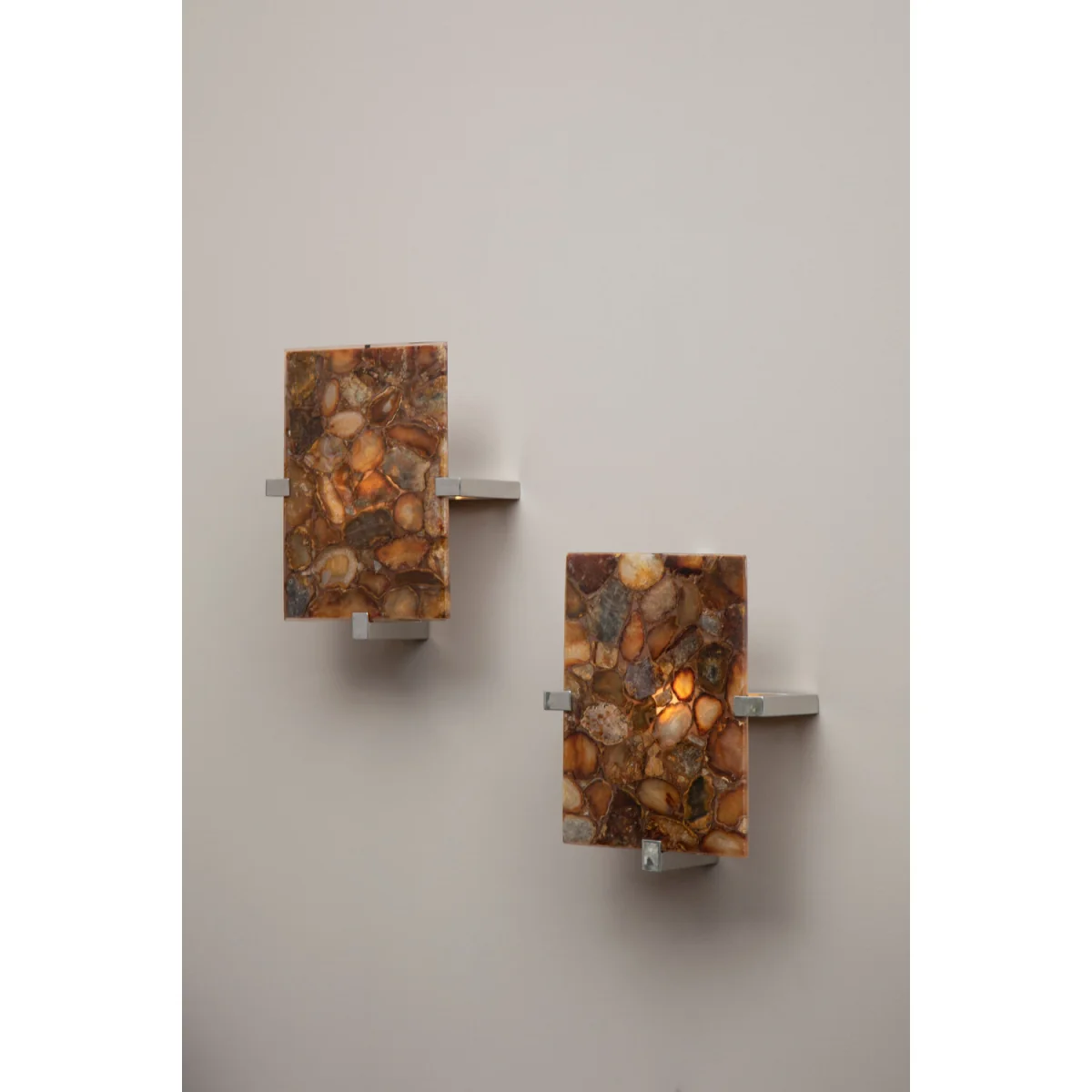 Relic Agate Stone Wall Light – image 2