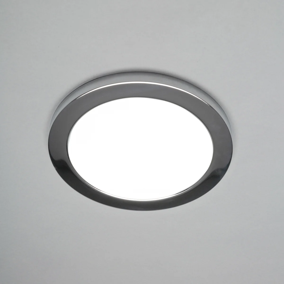 Darly LED 18 Watt Flush Ceiling or Wall Light - Chrome – image 2