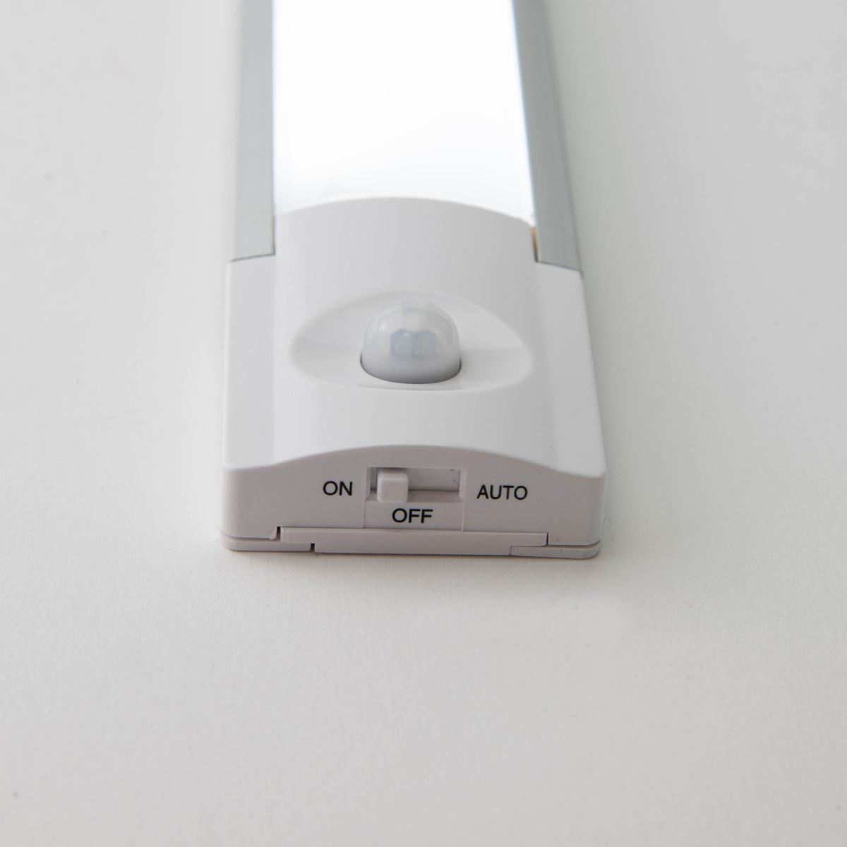 LED Cool White 28cm PIR Bar Light - White – image 7