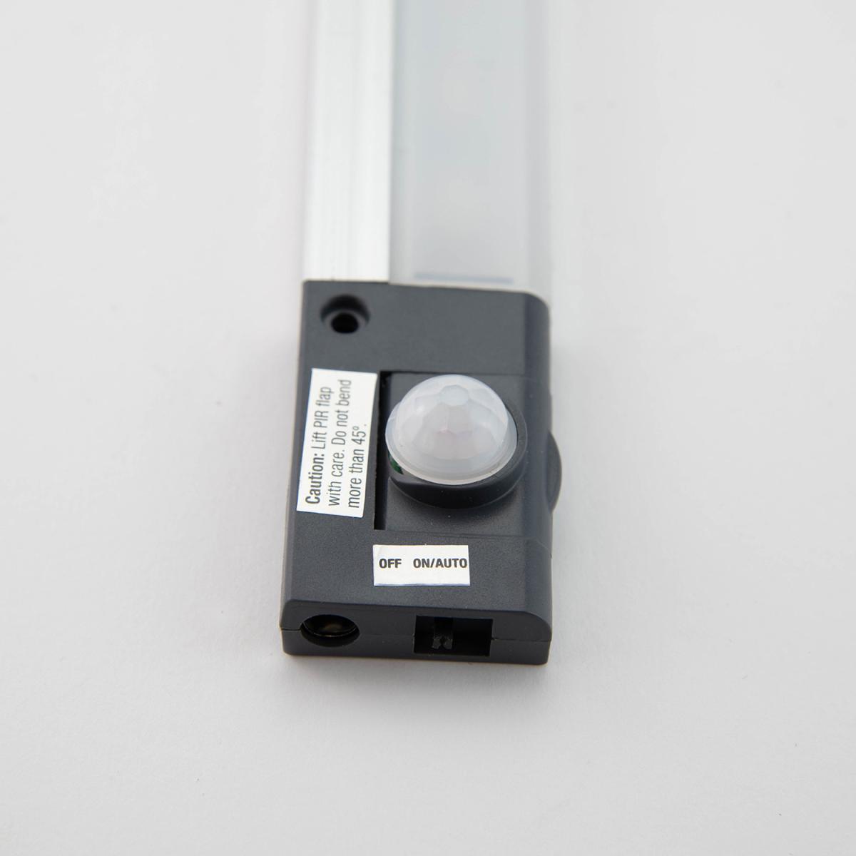 LED Cool White PIR Bar Light 34cm - White – image 6