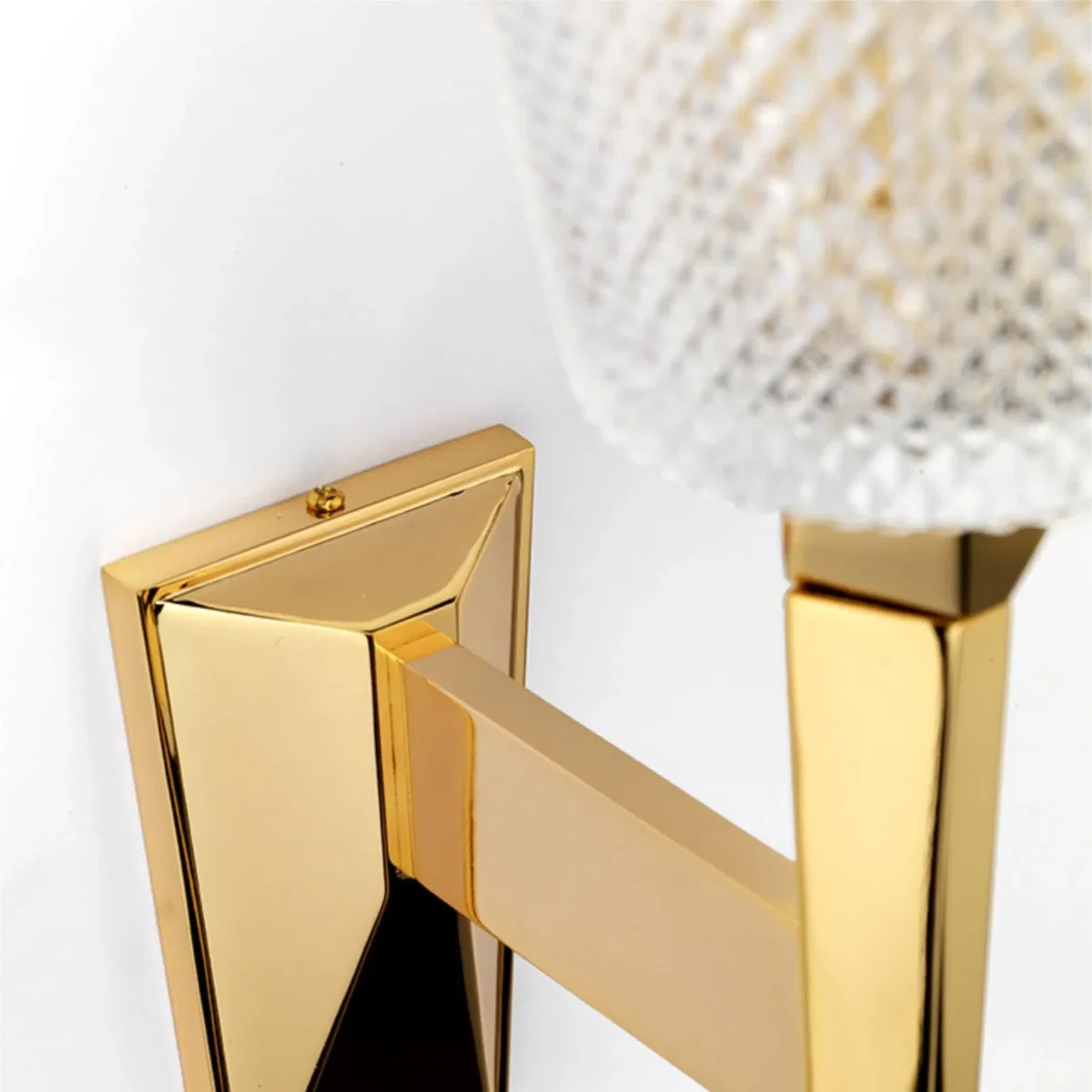 Verity Wall Light Gold - Gold – image 3