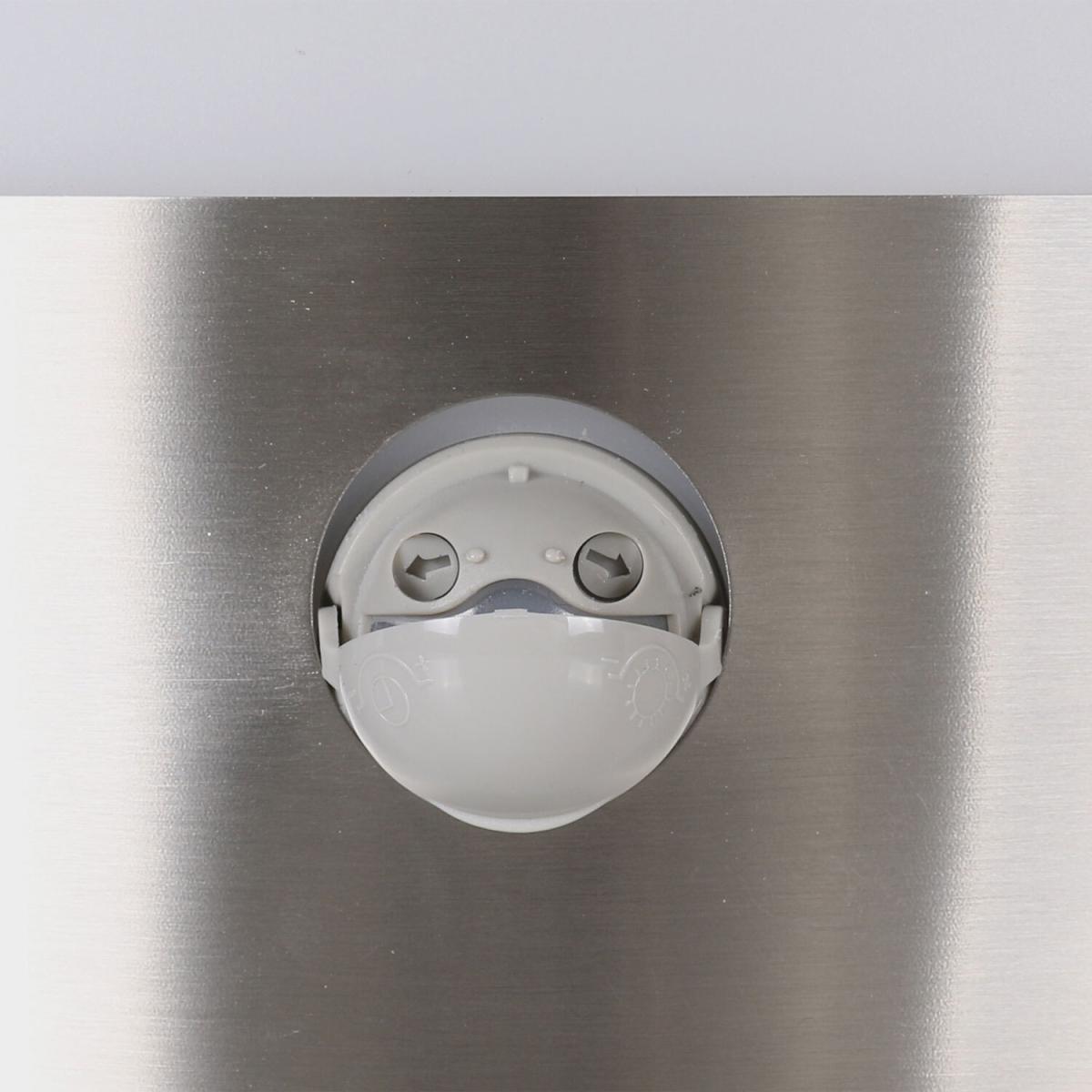 Ashton Outdoor Wall Light - Silver – image 4