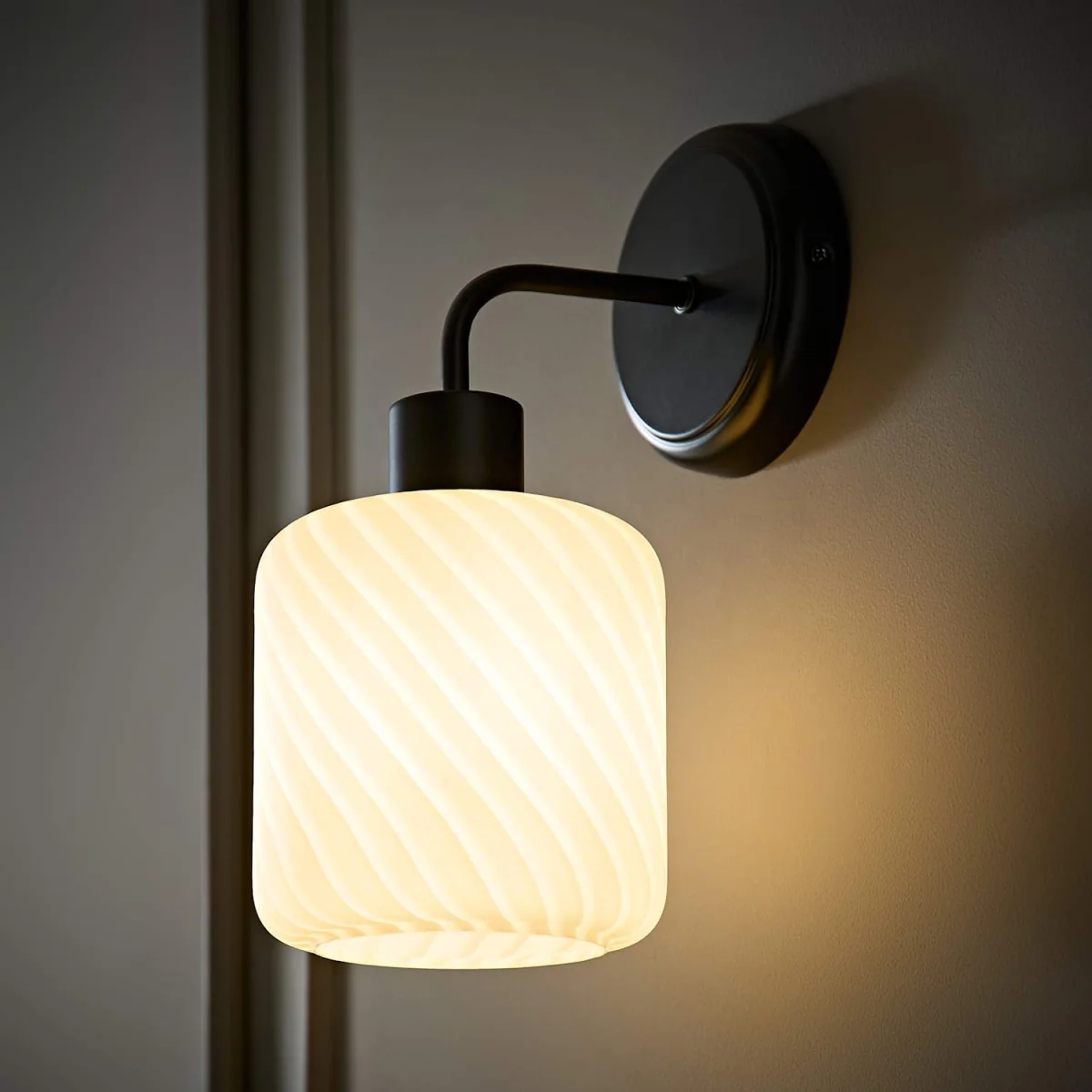 Emery Swirl Glass Wall Light - Black / 0.57kg – image 2