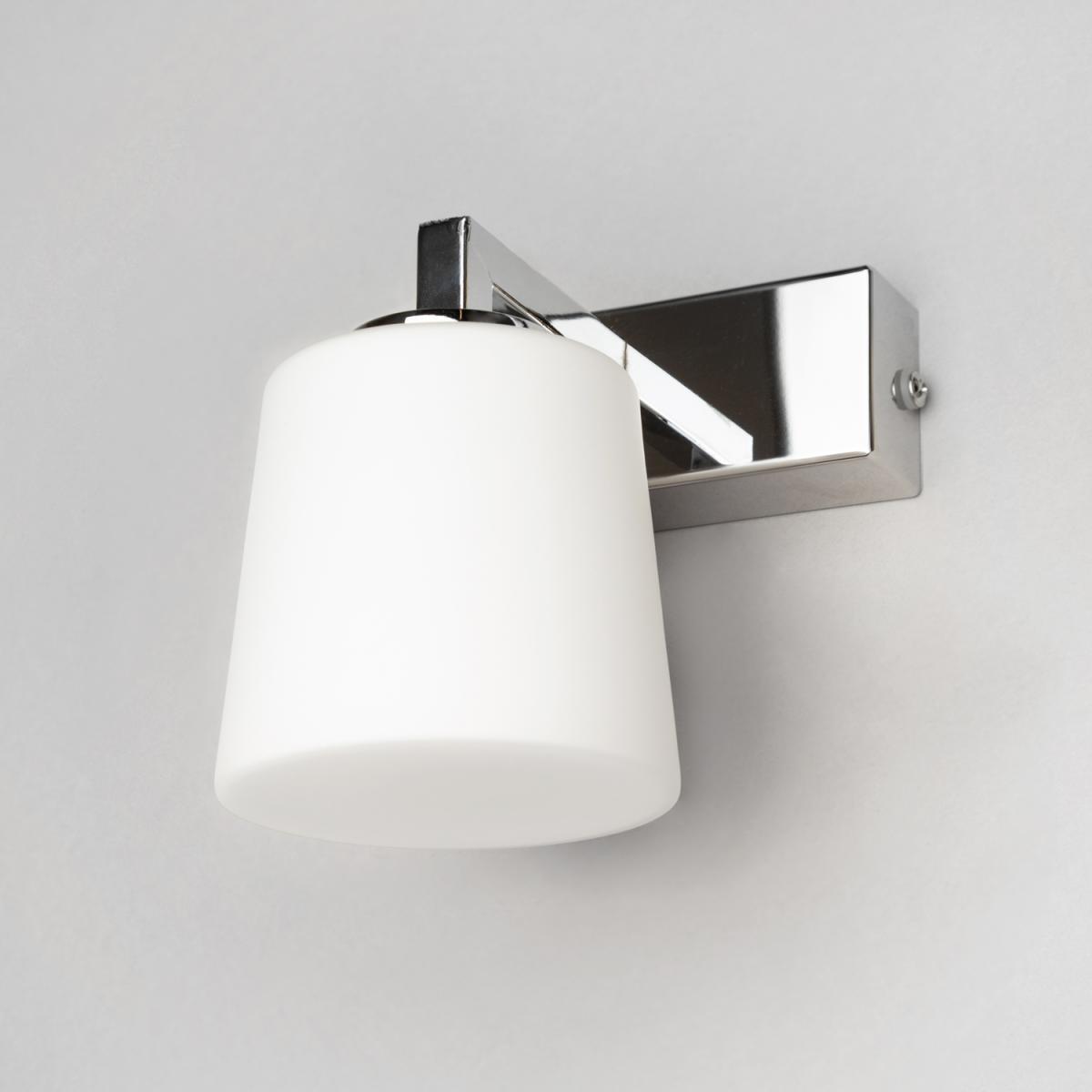 Nith Bathroom Wall Light - Chrome – image 3
