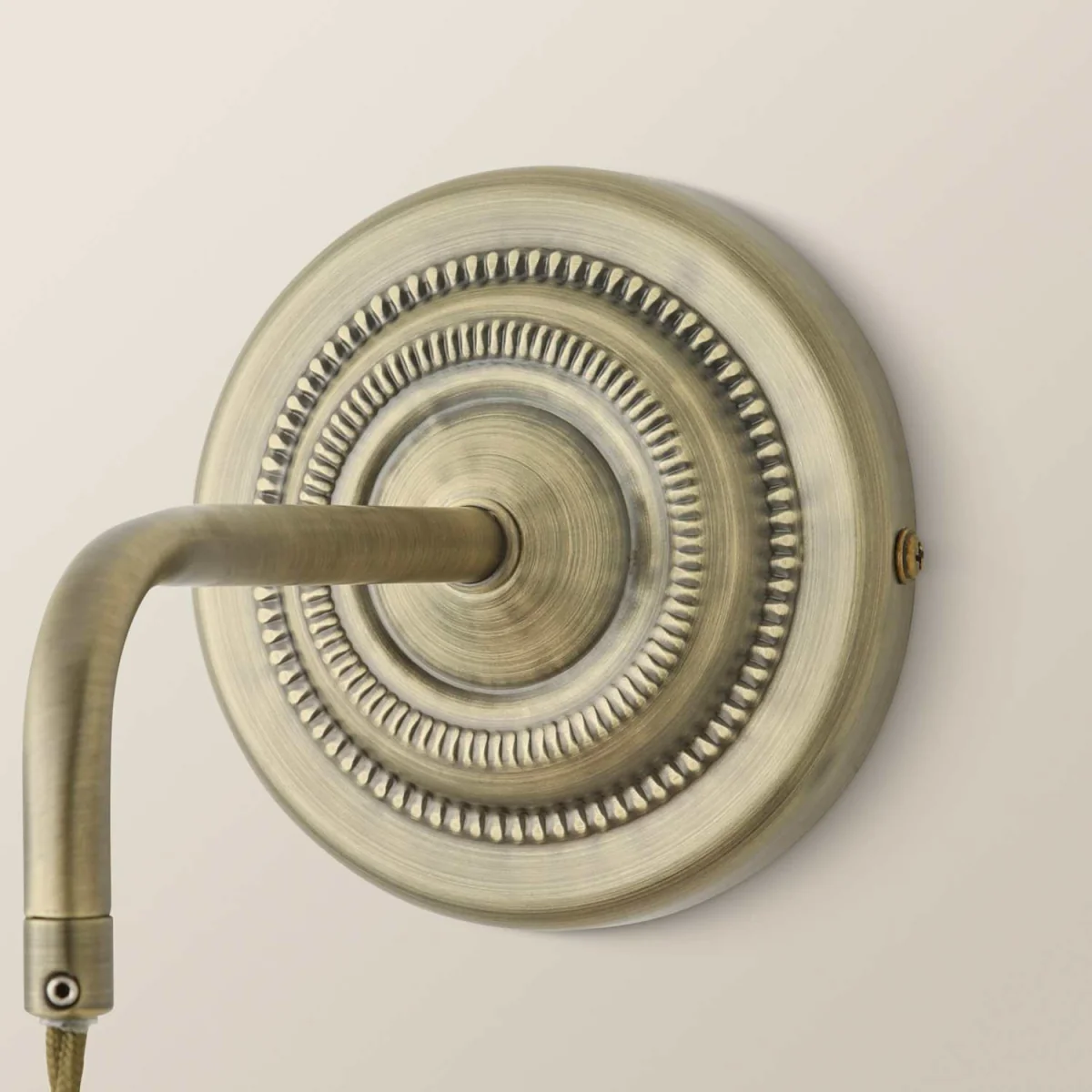 Holborn Cream Scallop Adjustable Wall Light - Cream / 0.5kg / Metal / 0 – image 4
