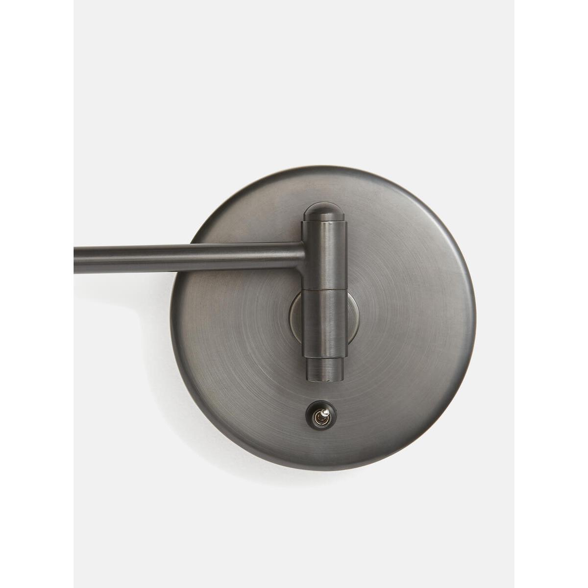 Reade Wall Light, Blackened Brass – image 4
