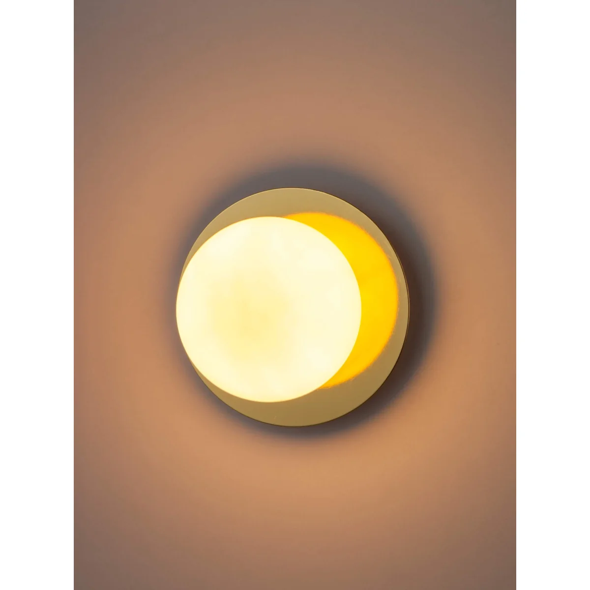 Dimmable Wall Lamp Opal – image 5
