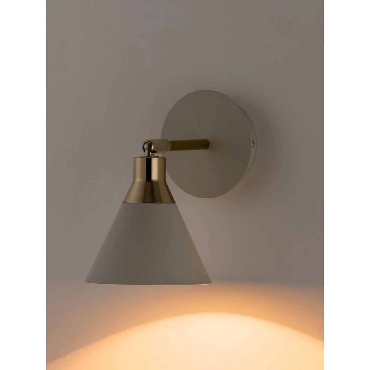Wall Lamp Cone – image 6