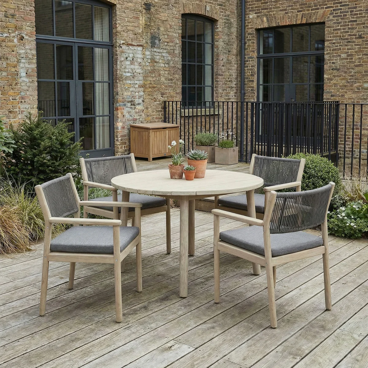 Bourton 4 Seat Garden Dining Set - Light Grey – image 3