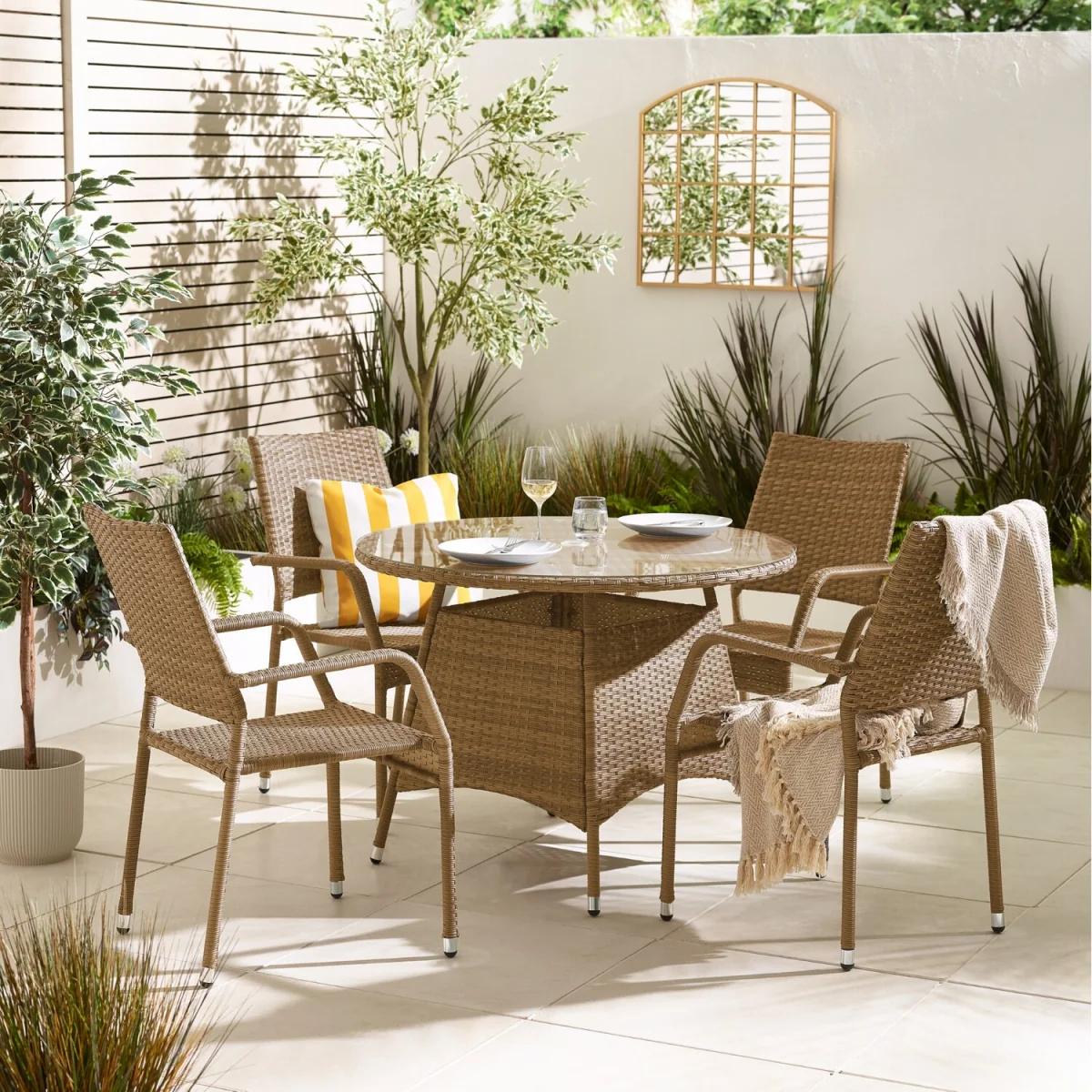 Antigua Rattan 4 Seat Round Table Garden Dining Set - Beige