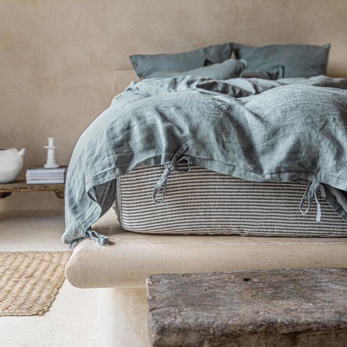Dusty Blue Tied Linen Duvet Cover Set – image 2