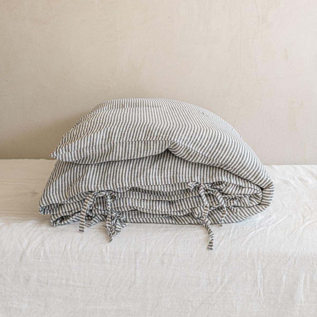 Striped Tied Linen Duvet Cover – image 2