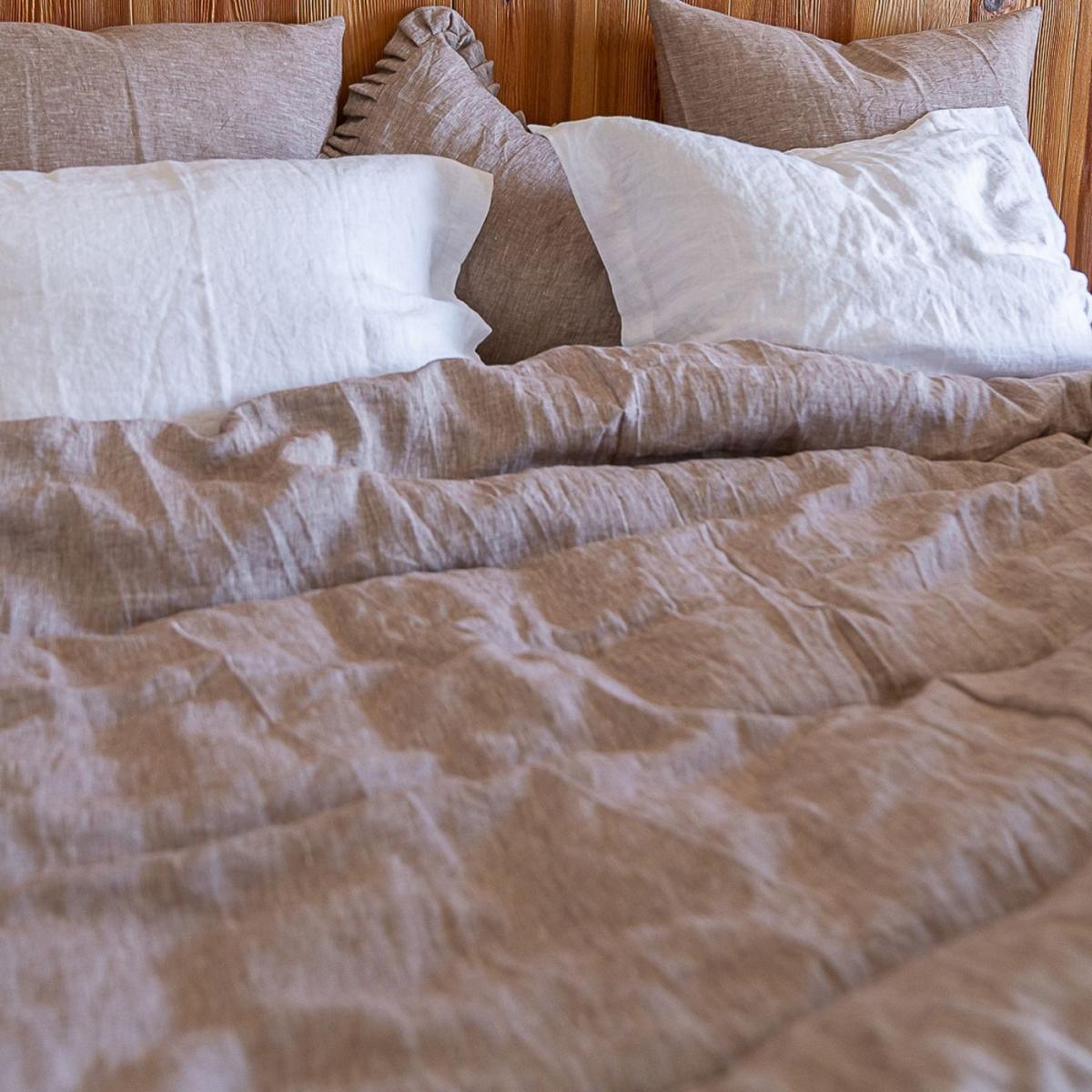Teddy Buttoned Linen Duvet Cover – image 3