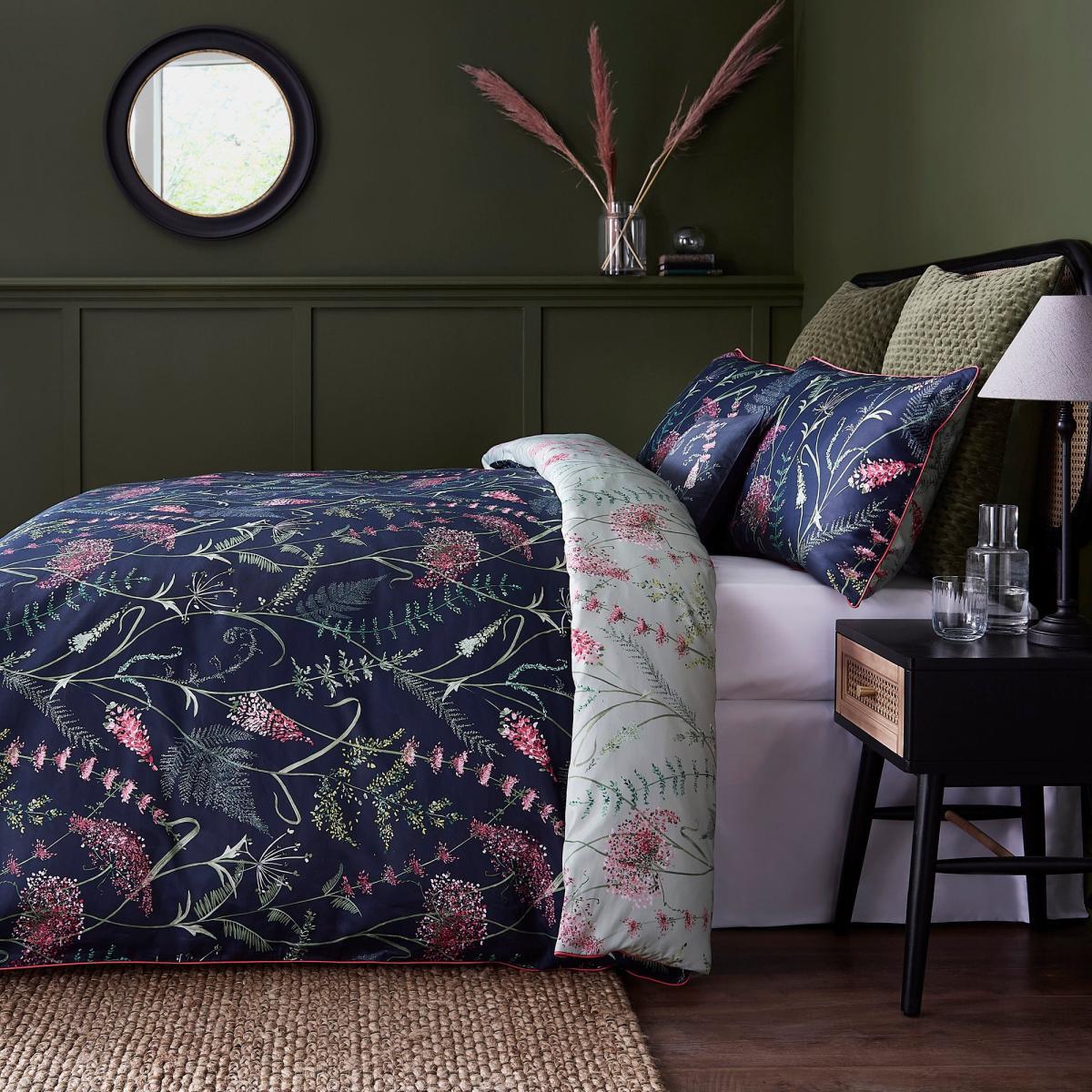 Dorma Winter Garden Navy 100% Cotton Reversible Duvet Cover and Pillowcase Set Navy (Blue) – image 5