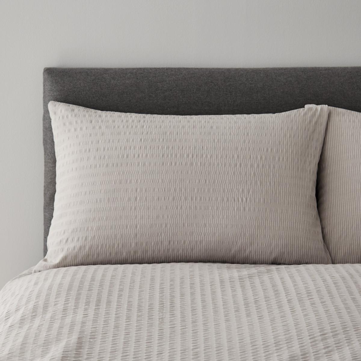 Logan Seersucker Grey Duvet Cover and Pillowcase Set Grey – image 3