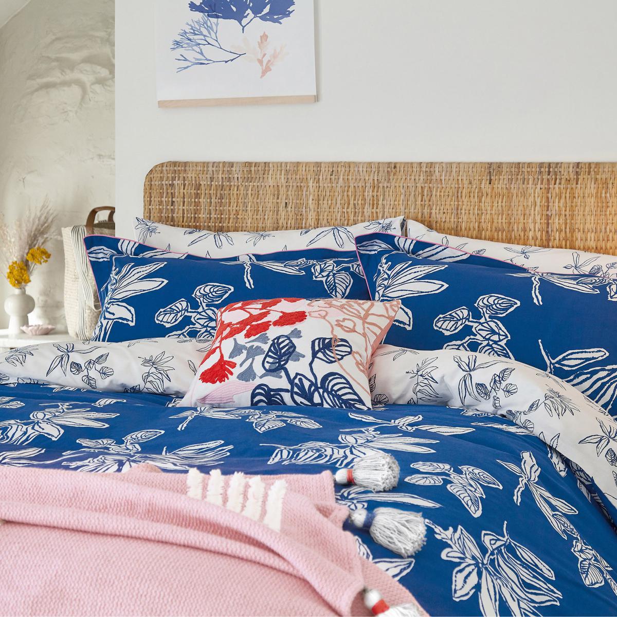 Joules Crayon Floral Blue 100% Cotton Reversible Duvet Cover and Pillowcase Set Dark Blue – image 2