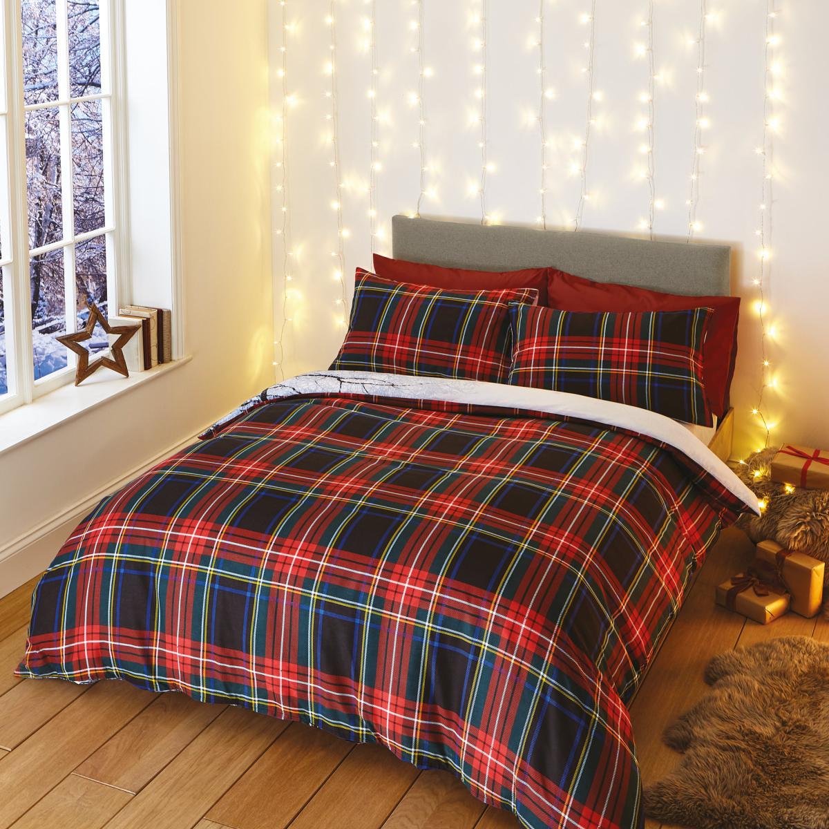 Catherine Lansfield Merry Christmoo Duvet Cover and Pillowcase Set MultiColoured – image 2