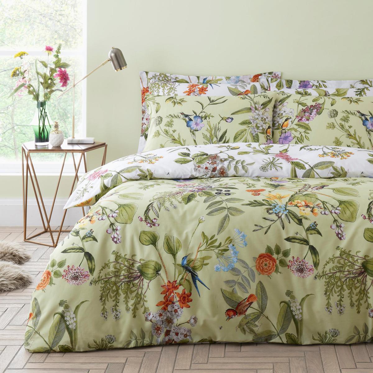 Paradise Birds Green Reversible Duvet Cover and Pillowcase Set Light Green – image 2