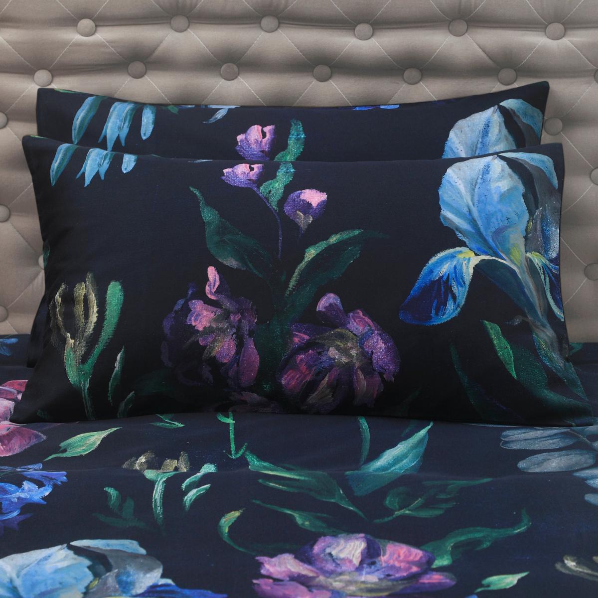Avery Green Sinama Floral Navy 100% Cotton Sateen Duvet Cover and Pillowcase Set Navy (Blue) – image 2