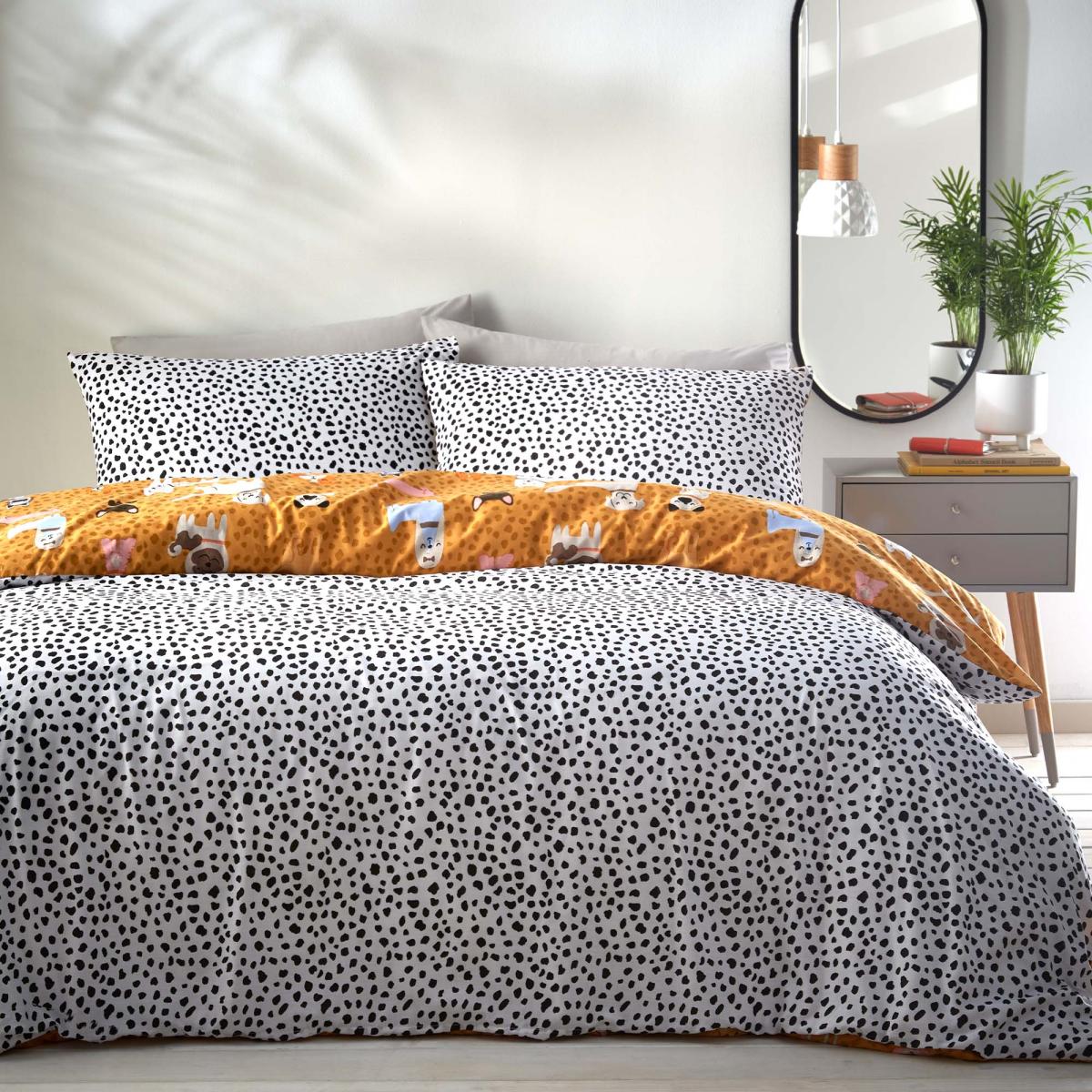 Woofers Reversible Duvet Cover and Pillowcase Set Ochre – image 3