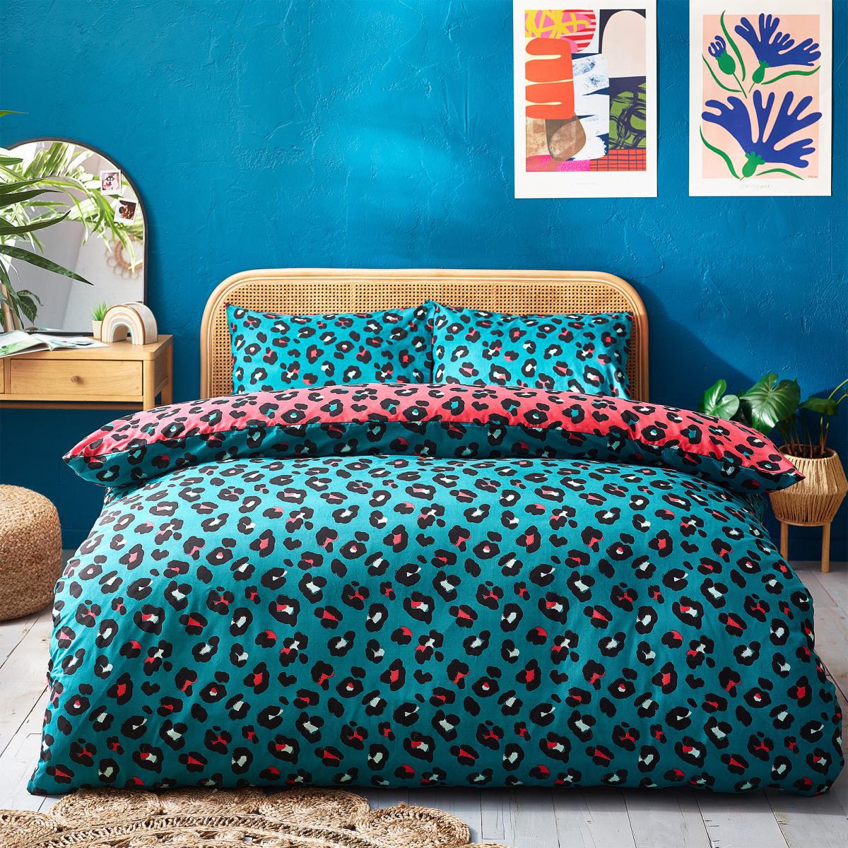 Style Lab Leopard Teal and Coral Duvet Cover and Pillowcase Set Teal (Green) – image 2