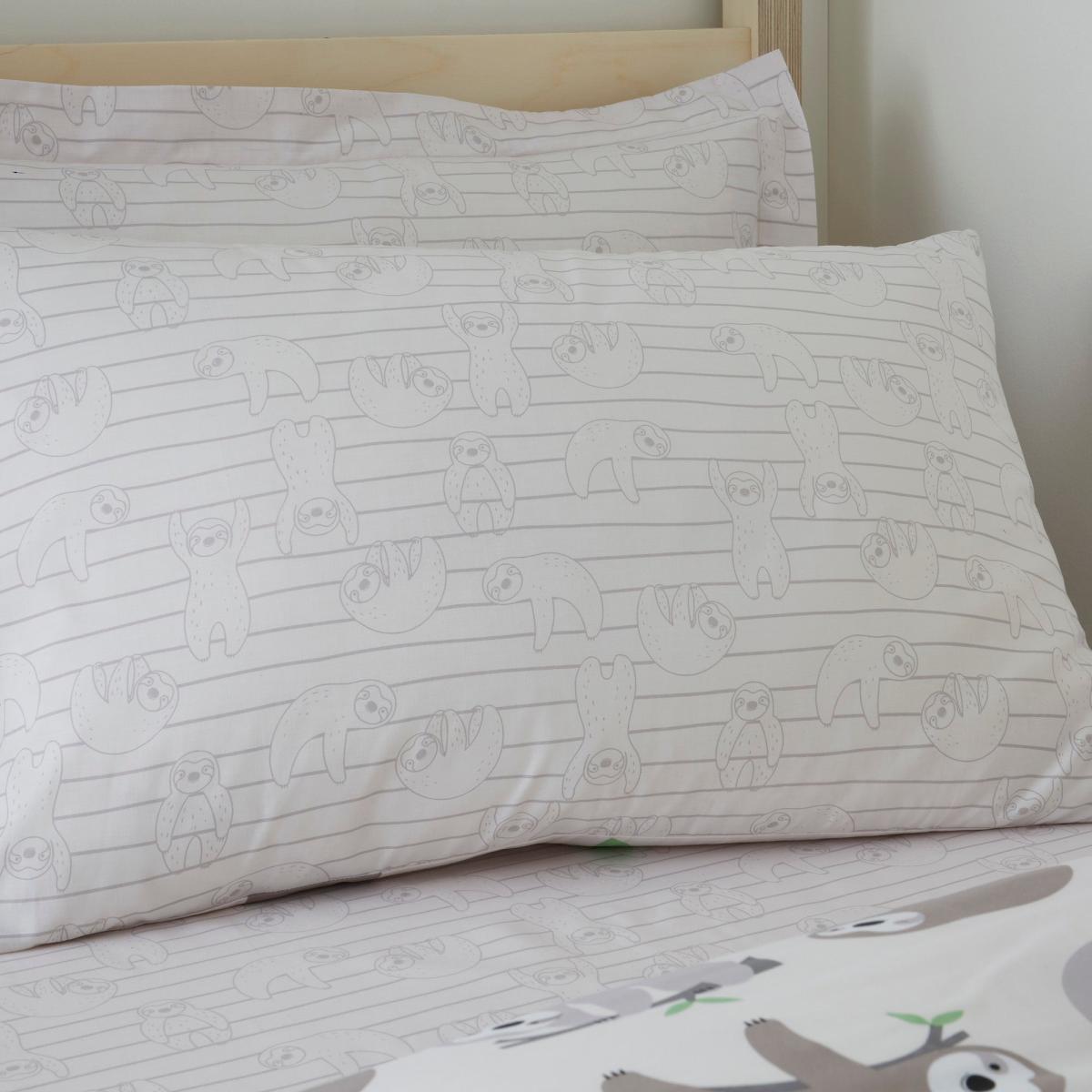 Sloth Duvet Cover and Pillowcase Set Natural – image 4