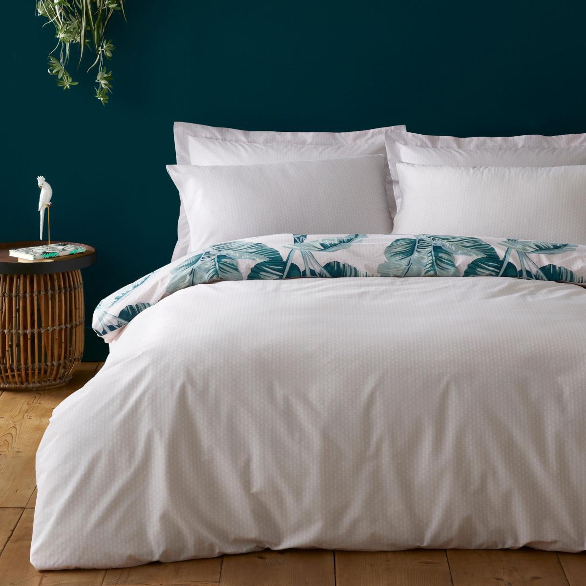 Banana Leaf Pink and Green Reversible Duvet Cover and Pillowcase Set MultiColoured – image 2