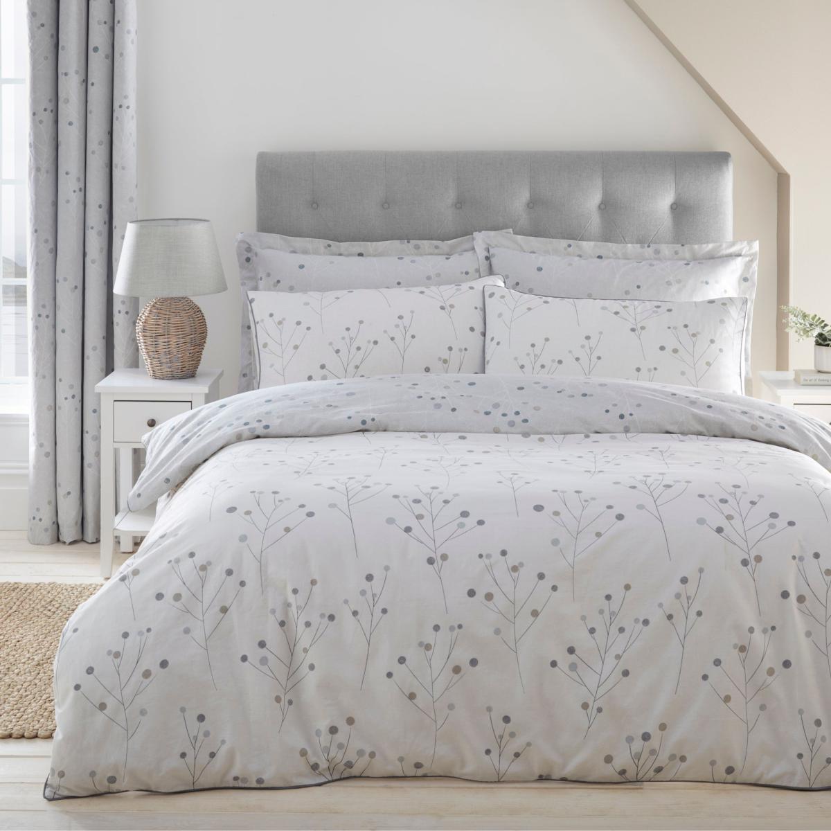 Padstow Grey Reversible Duvet Cover and Pillowcase Set Grey/White – image 3