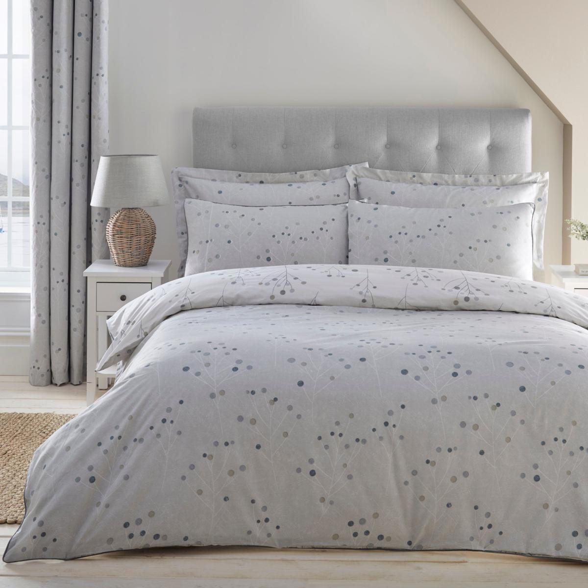 Padstow Grey Reversible Duvet Cover and Pillowcase Set Grey/White – image 4