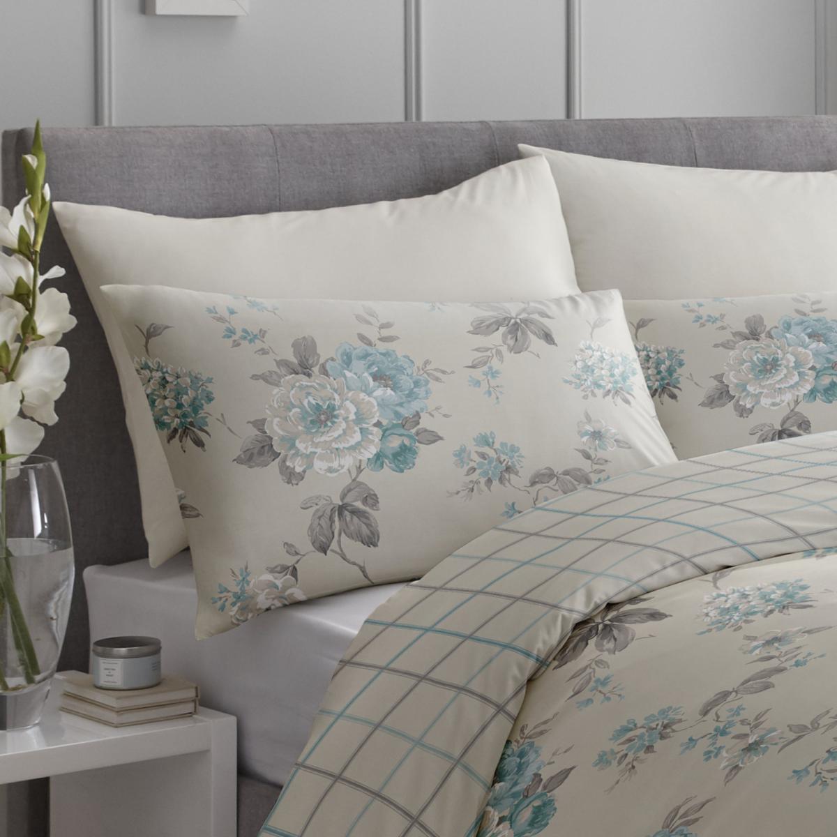 Windermere Blue Reversible Duvet Cover and Pillowcase Set Natural – image 3