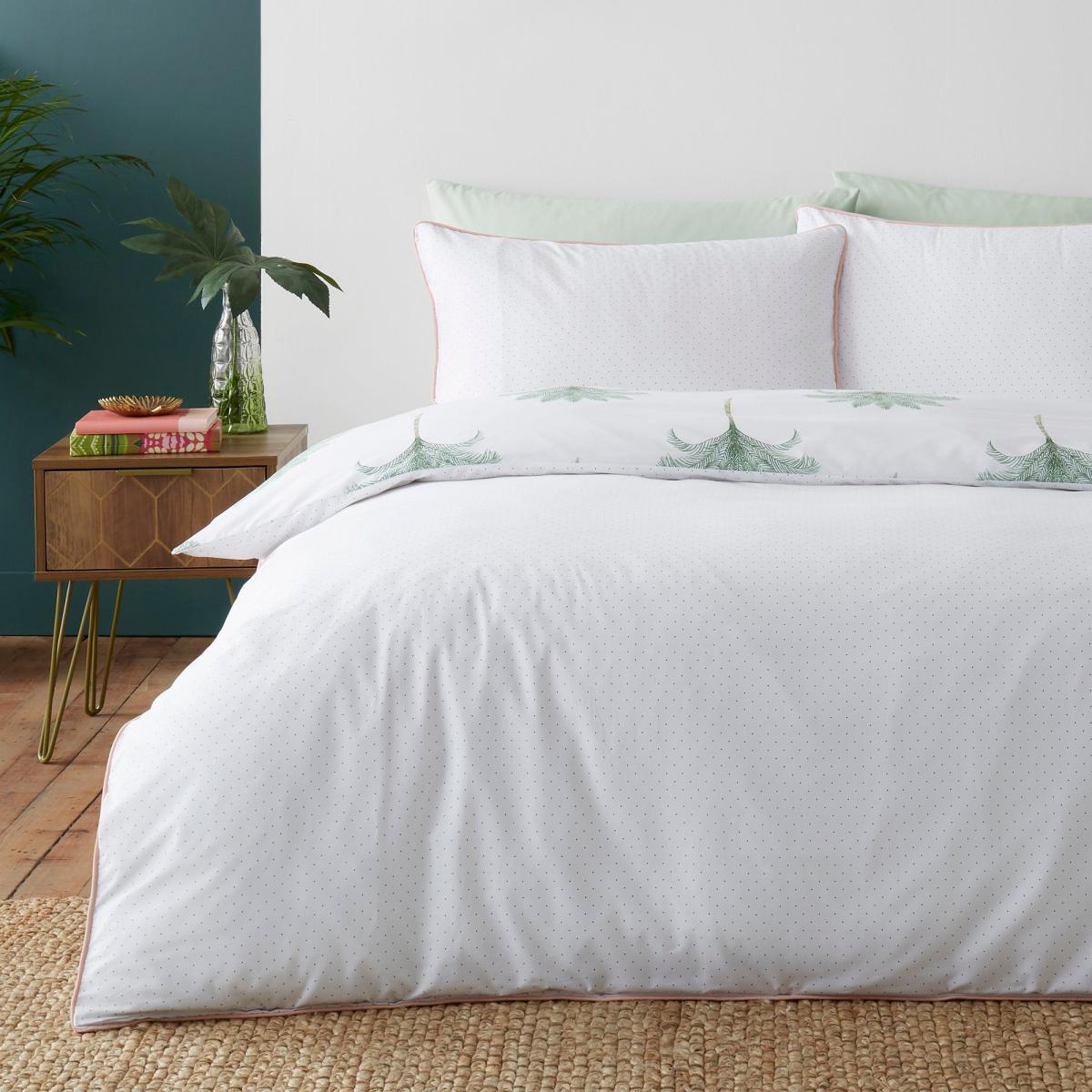 Palma Green Reversible Duvet Cover and Pillowcase Set Light Green – image 2