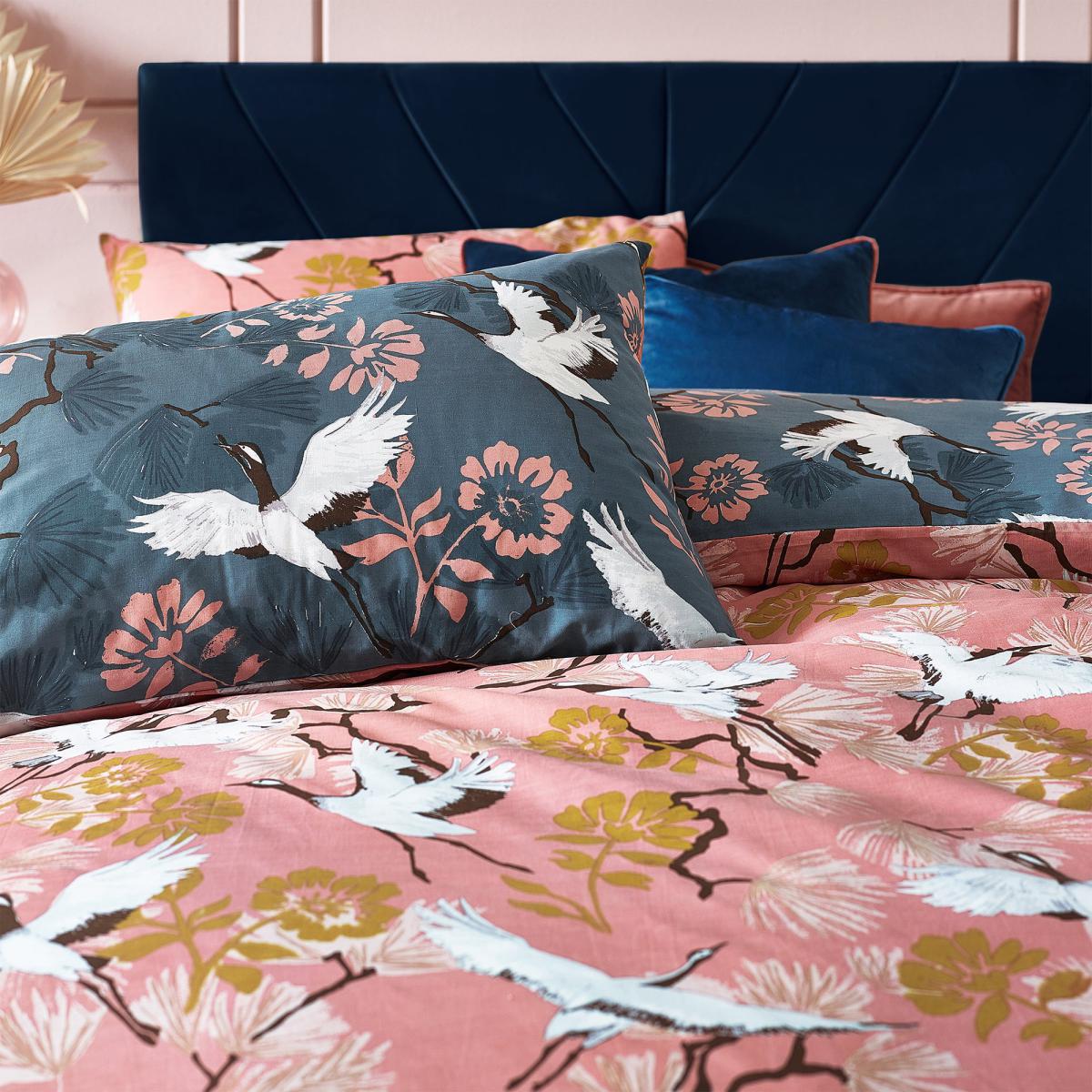 Demoiselle Blush and Navy Duvet Cover and Pillowcase Set Blush (Pink) – image 3