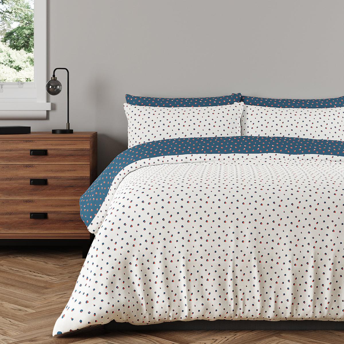 Fraser Blue Spotted Reversible Duvet Cover and Pillowcase Set Dark Blue – image 2