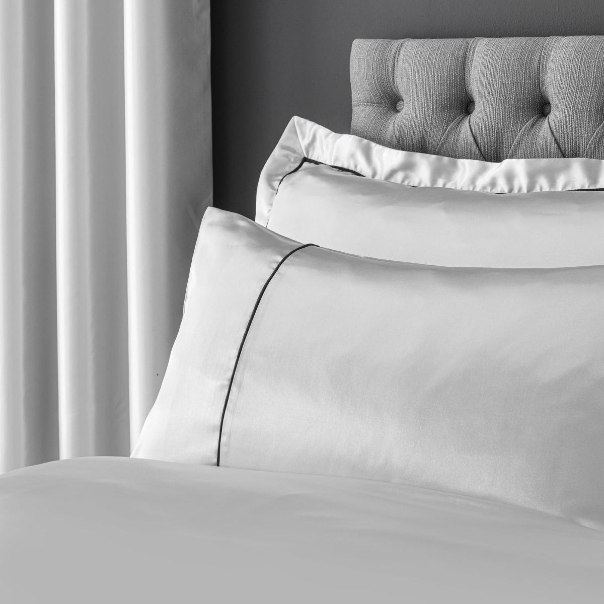 Kris Silver Satin Duvet Cover and Pillowcase Set Silver – image 5