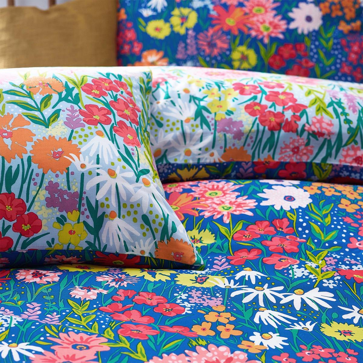 Wild Meadow Reversible Duvet Cover and Pillowcase Set Royal Blue – image 4