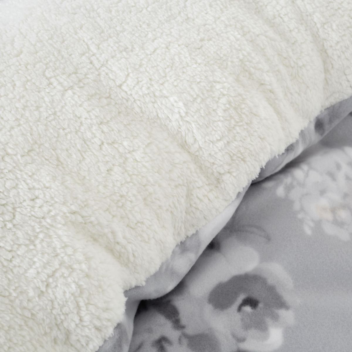 Catherine Lansfield Cosy Painterly Floral Duvet Cover and Pillowcase Set Grey – image 4