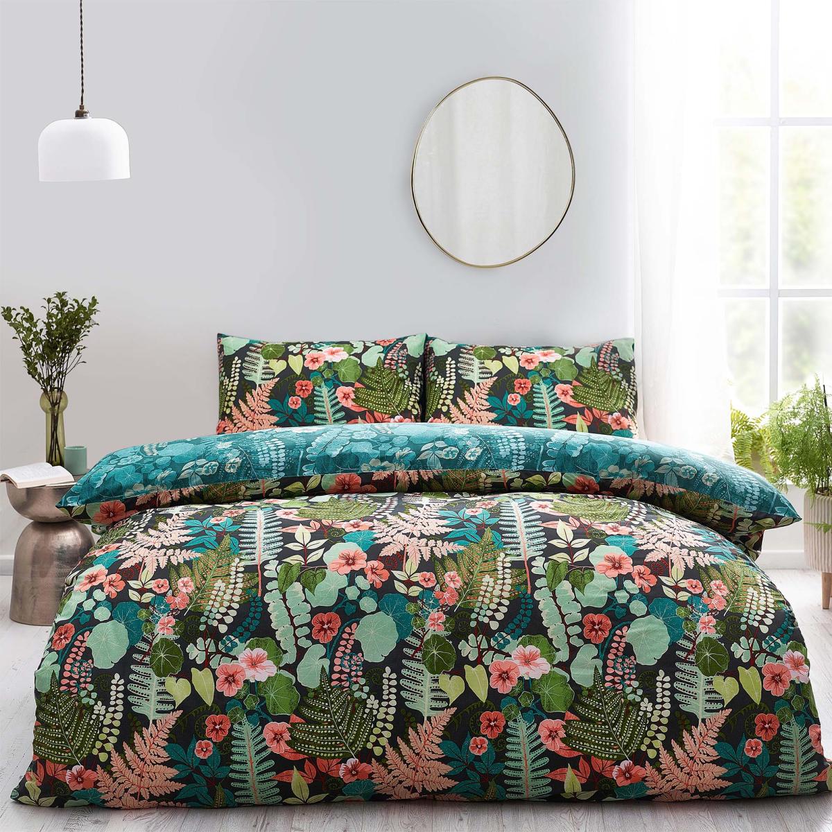 Secret Garden Reversible Duvet Cover and Pillowcase Set Green – image 2