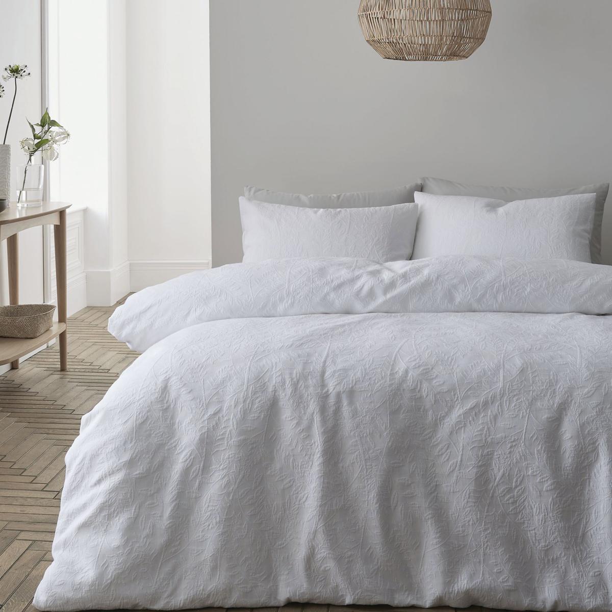 Bianca Fine Linens Matelasse Jacquard Leaves 100% Cotton Duvet Cover and Pillowcase Set White – image 2