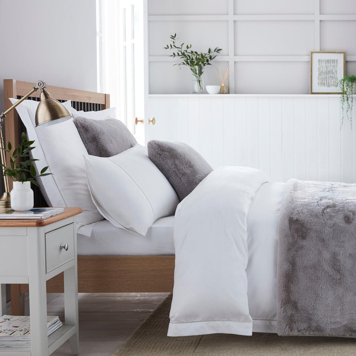 Dorma Purity Hayle 300 Thread Count Cotton Sateen Duvet Cover and Pillowcase Set White – image 5
