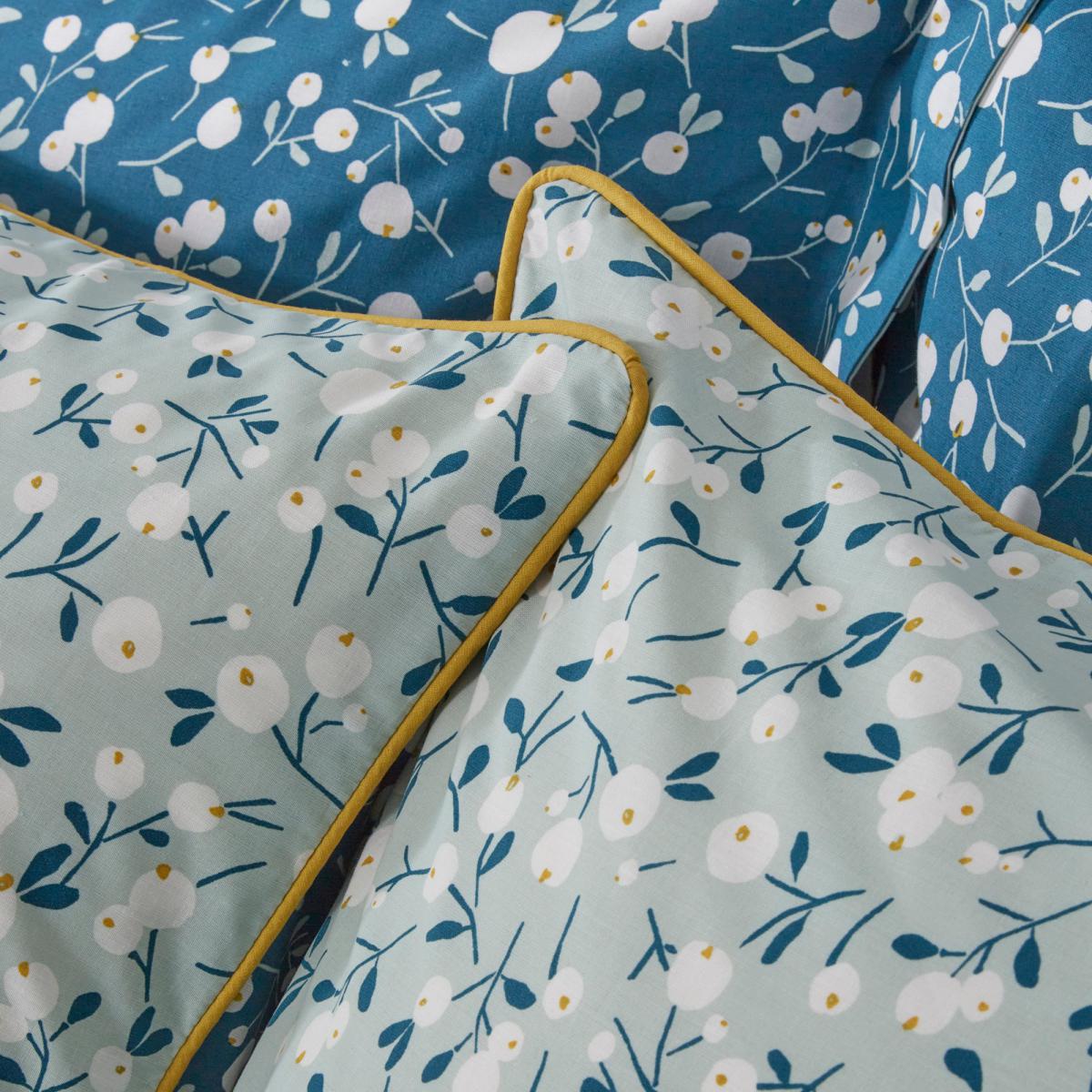 Effie Blue Duvet Cover and Pillowcase Set Blue and White – image 5