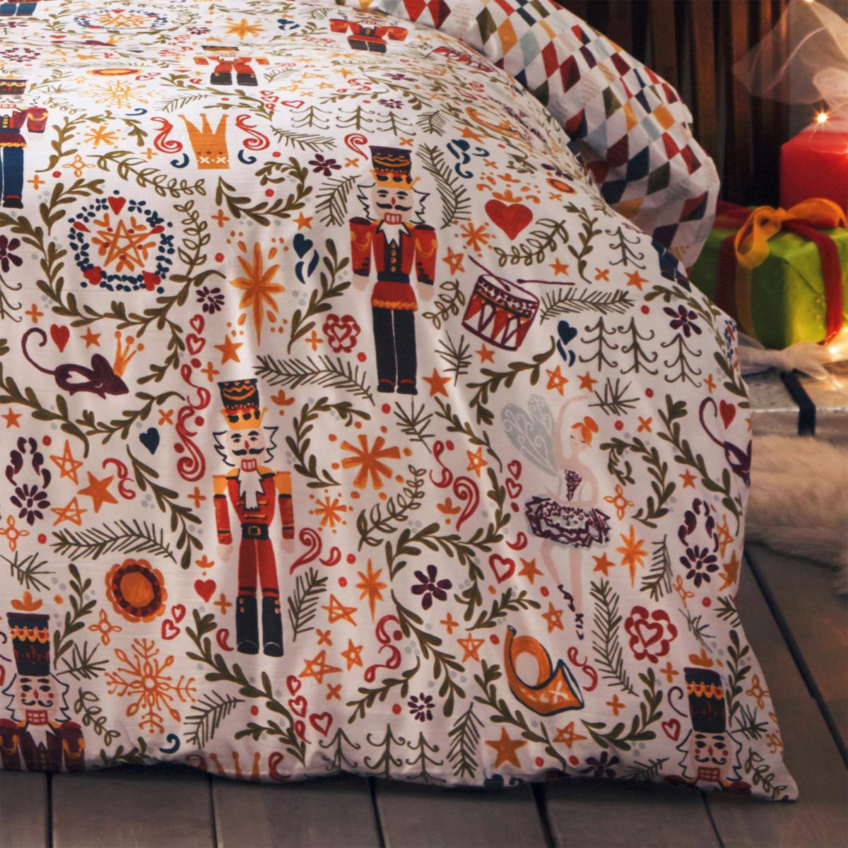 Nutcracker Reversible Duvet Cover and Pillowcase Set MultiColoured – image 3