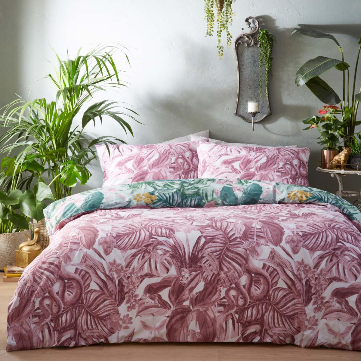 Medinilla Reversible Duvet Cover and Pillowcase Set Mint – image 3