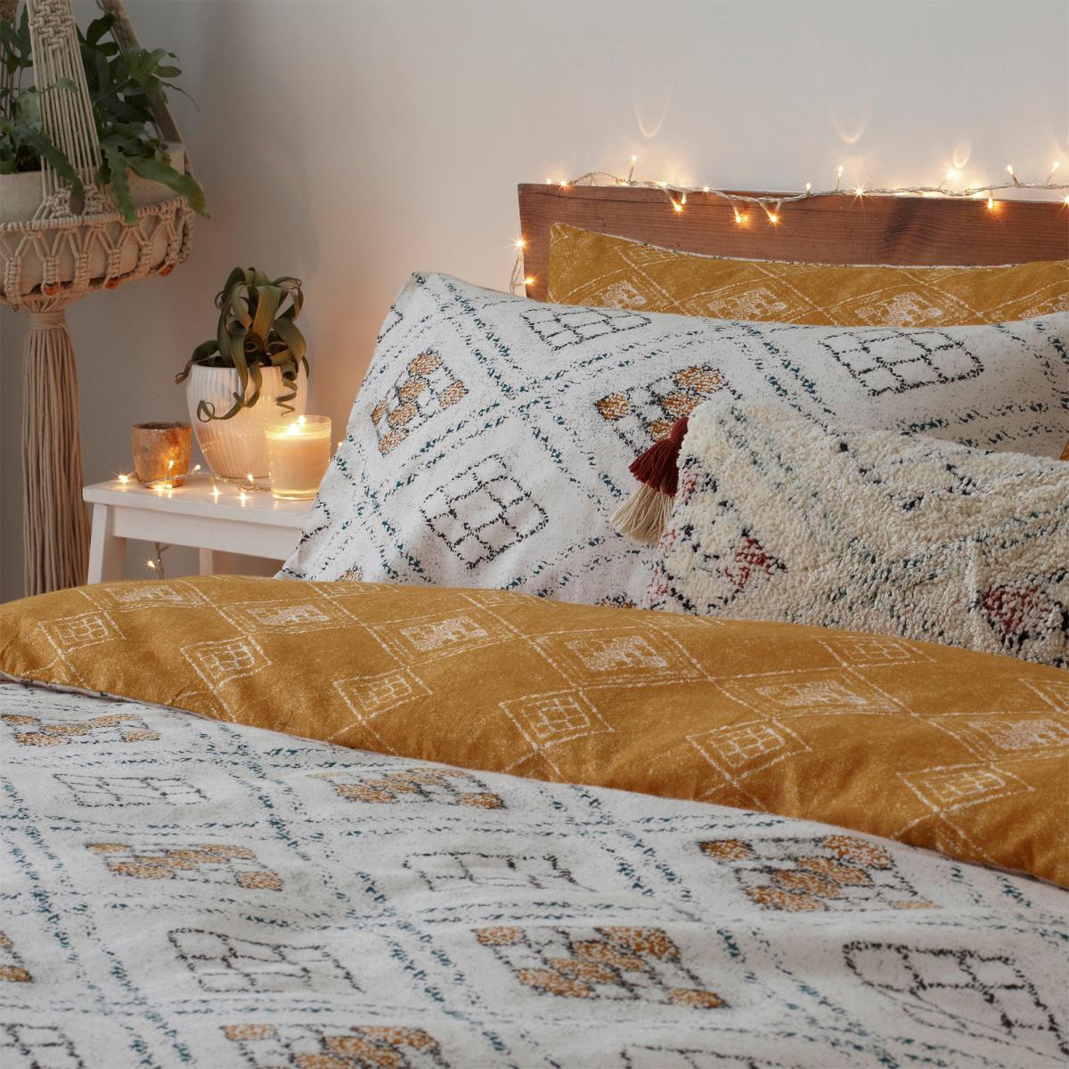 Furn. Riva Atlas Ochre 100% Brushed Cotton Duvet Cover and Pillowcase Set Yellow, Green and White – image 2