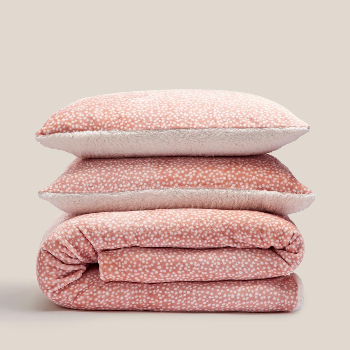 Dottie Pink Fleece Reversible Duvet Cover and Pillowcase Set Pink – image 4